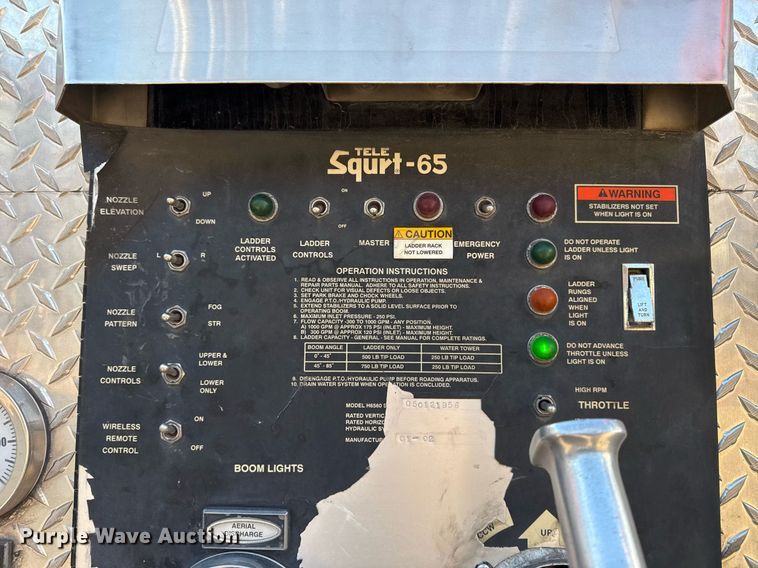 image for item EG7988 2002 Pierce ladder fire truck