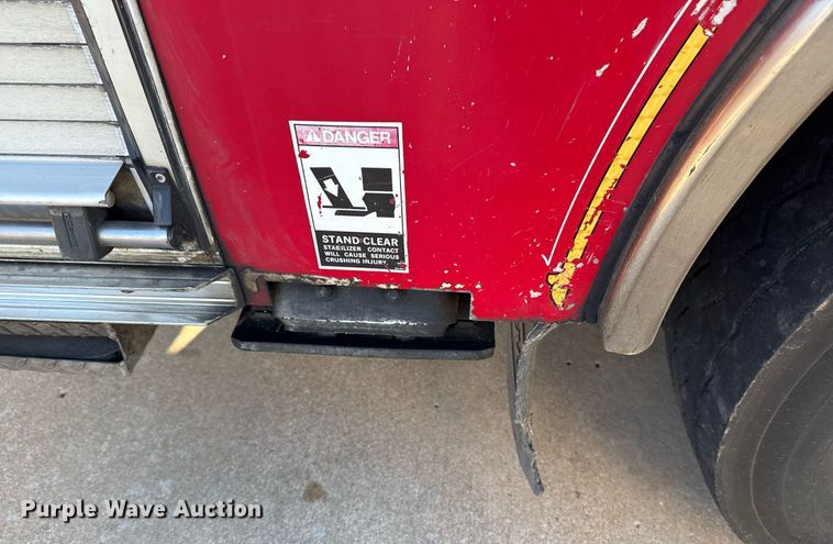 image for item EG7988 2002 Pierce ladder fire truck