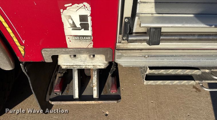 image for item EG7988 2002 Pierce ladder fire truck