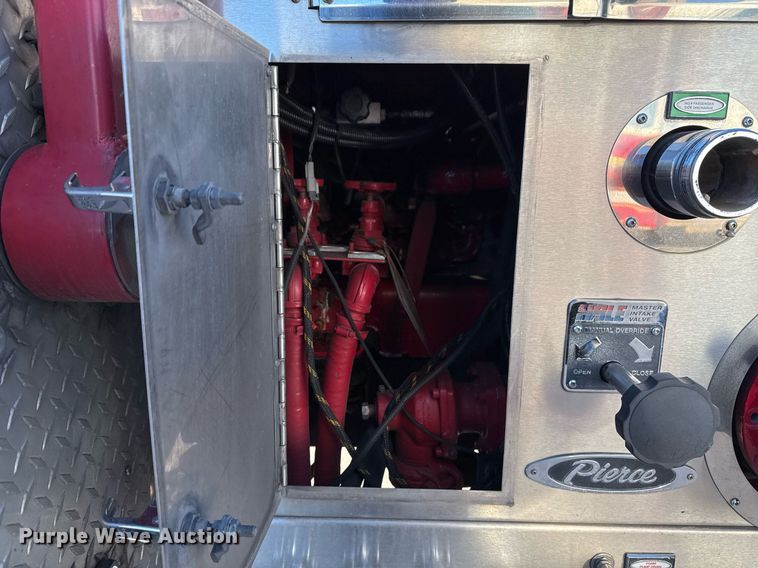 image for item EG7988 2002 Pierce ladder fire truck