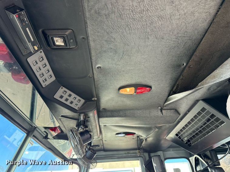 image for item EG7988 2002 Pierce ladder fire truck