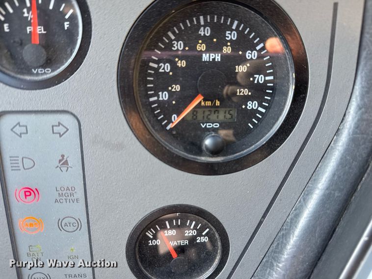 image for item EG7988 2002 Pierce ladder fire truck