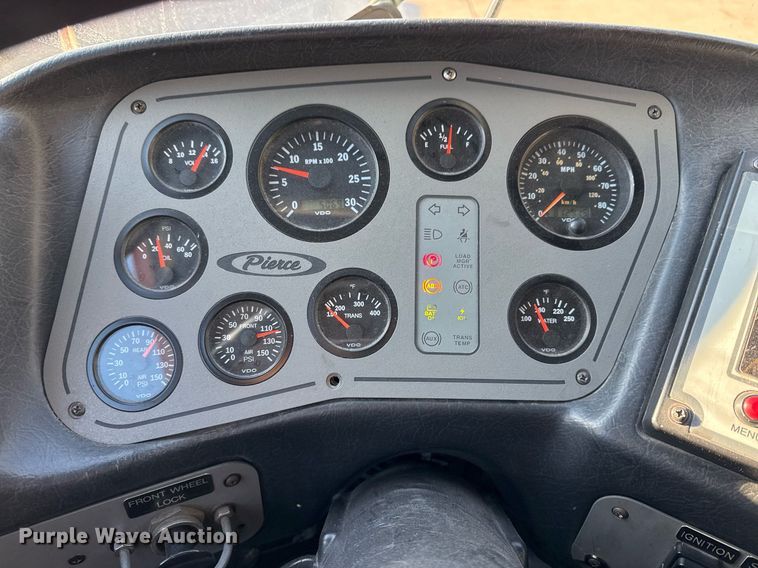 image for item EG7988 2002 Pierce ladder fire truck