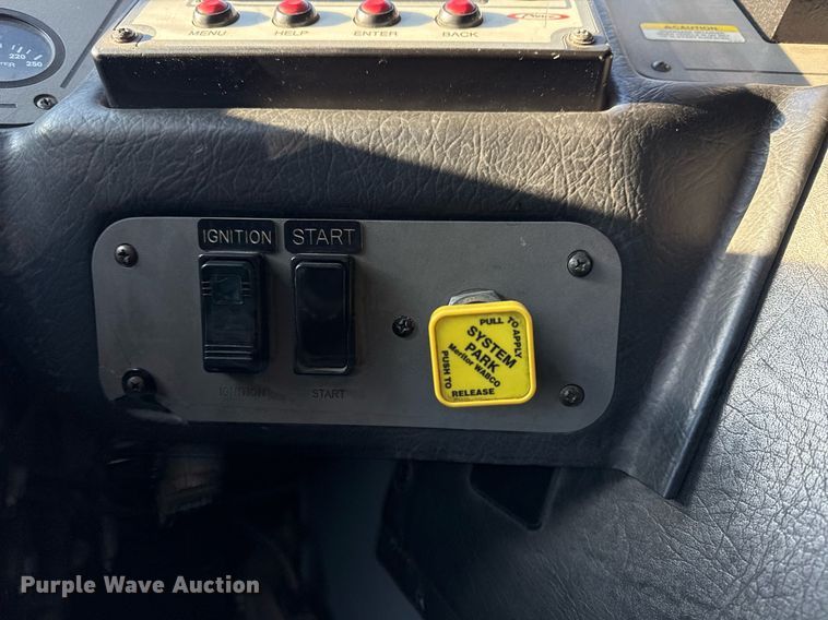 image for item EG7988 2002 Pierce ladder fire truck