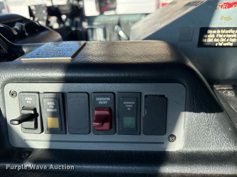 image for item EG7988 2002 Pierce ladder fire truck