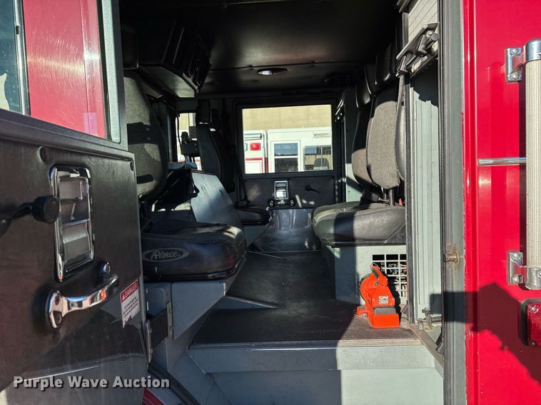 image for item EG7988 2002 Pierce ladder fire truck