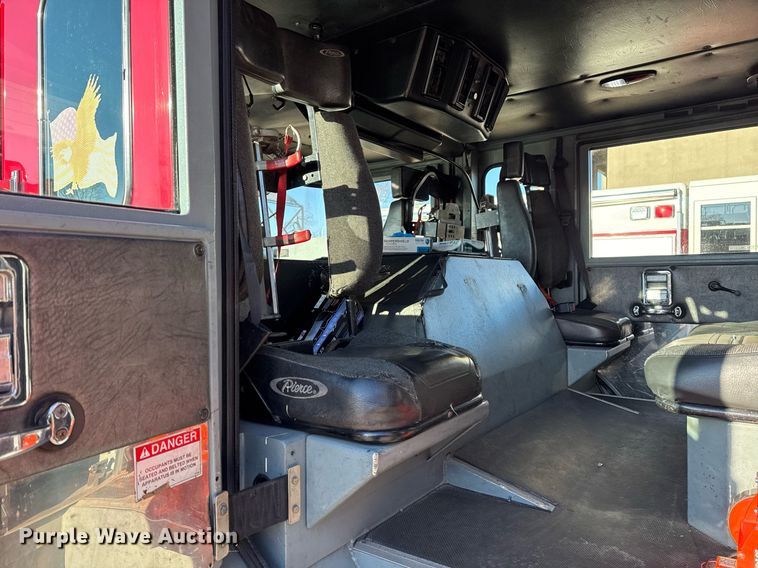 image for item EG7988 2002 Pierce ladder fire truck