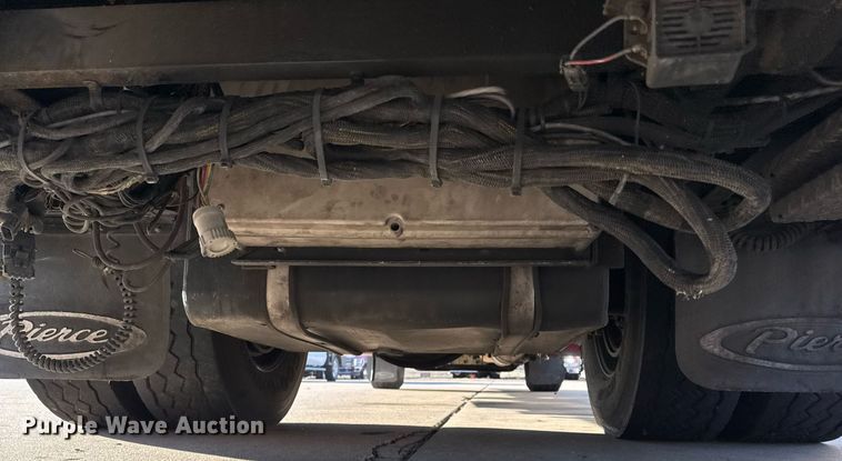 image for item EG7988 2002 Pierce ladder fire truck