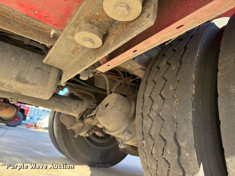 image for item EG7988 2002 Pierce ladder fire truck