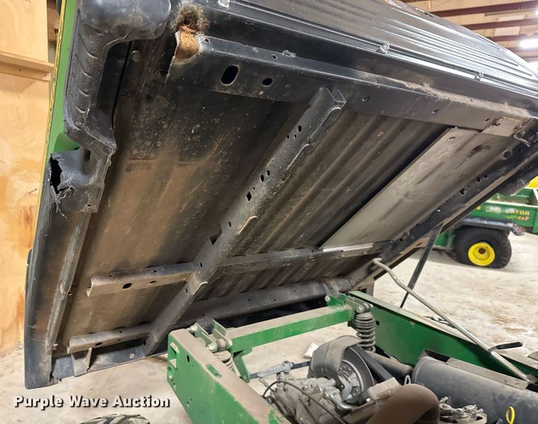 image for item EG7991 2016 John Deere Gator TX utility vehicle