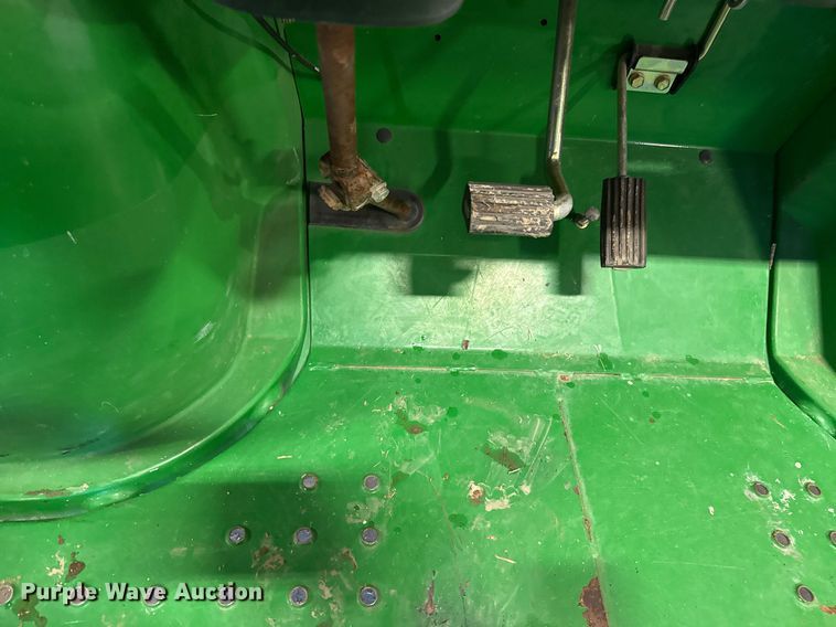 image for item EG7992 2008 John Deere Gator TS utility vehicle