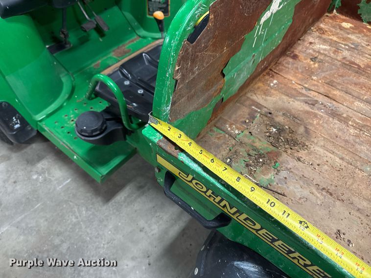 image for item EG7994 2005 John Deere Gator TS utility vehicle
