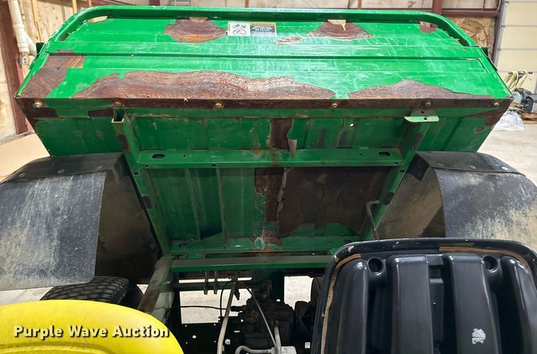 image for item EG7994 2005 John Deere Gator TS utility vehicle