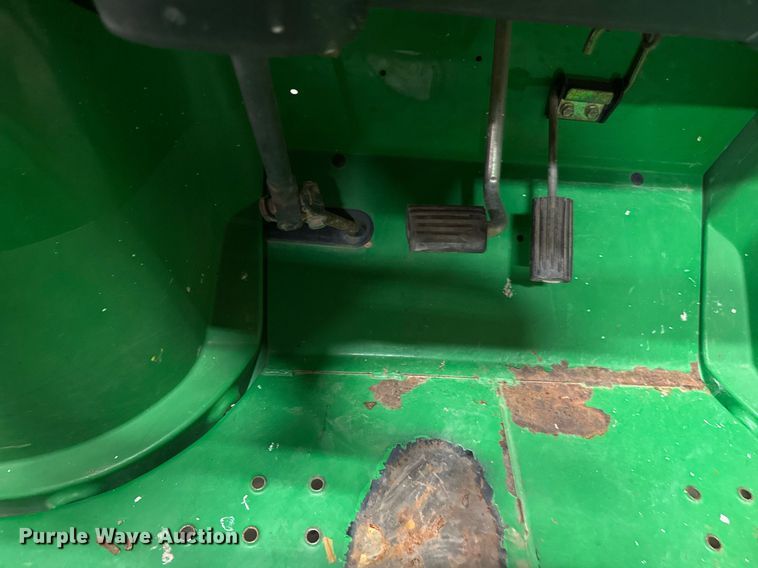 image for item EG7994 2005 John Deere Gator TS utility vehicle
