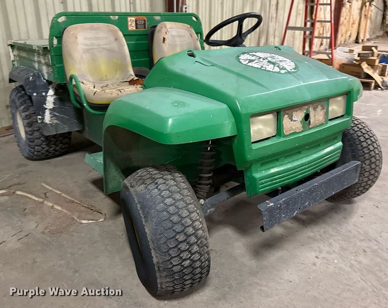 image for item EG7995 2002 John Deere Gator 4X2 utility vehicle