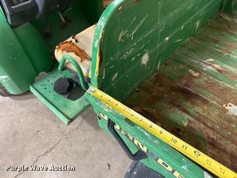 image for item EG7995 2002 John Deere Gator 4X2 utility vehicle