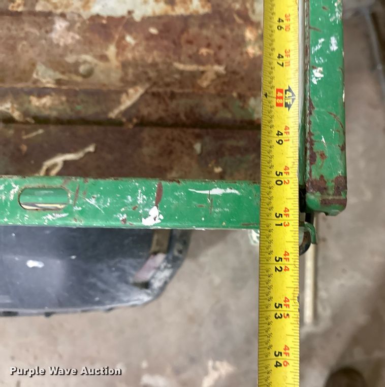 image for item EG7995 2002 John Deere Gator 4X2 utility vehicle