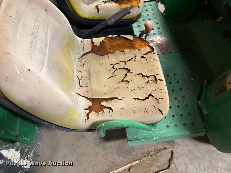 image for item EG7995 2002 John Deere Gator 4X2 utility vehicle