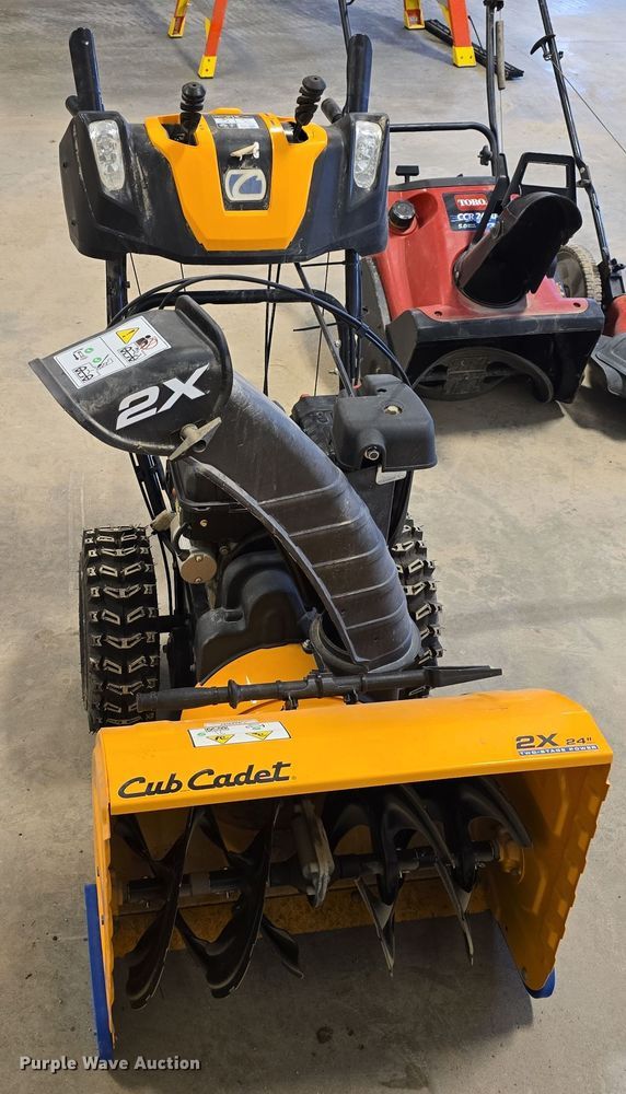 image for item EH8531 Lawn and garden equipment