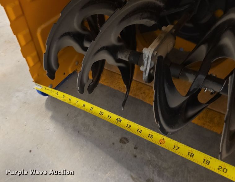 image for item EH8531 Lawn and garden equipment