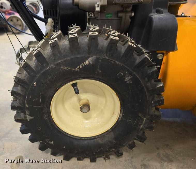 image for item EH8531 Lawn and garden equipment