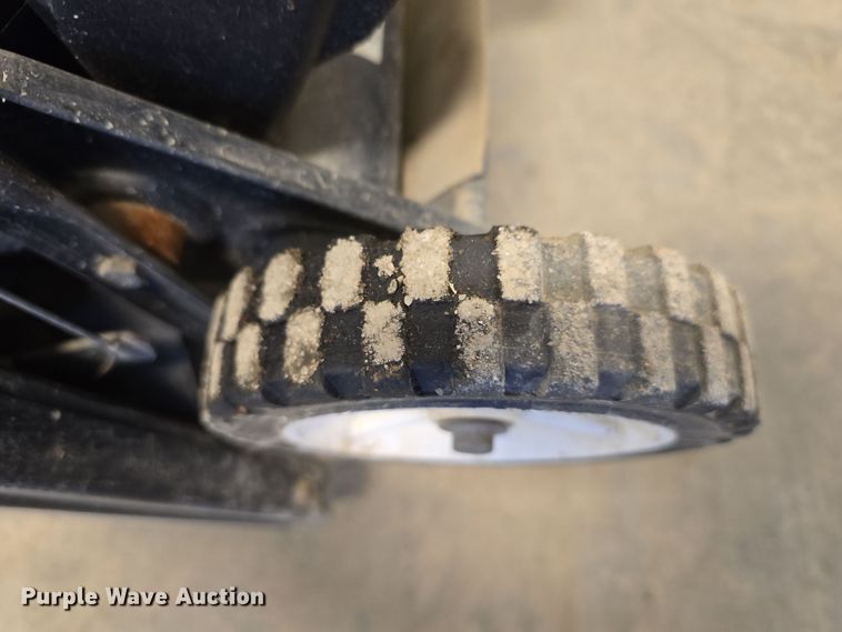 image for item EH8531 Lawn and garden equipment