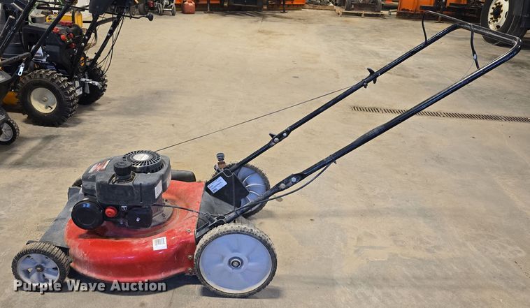 image for item EH8531 Lawn and garden equipment