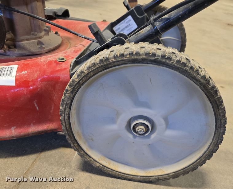 image for item EH8531 Lawn and garden equipment