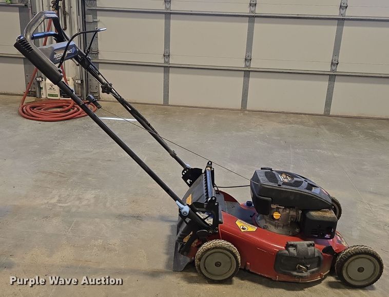 image for item EH8531 Lawn and garden equipment