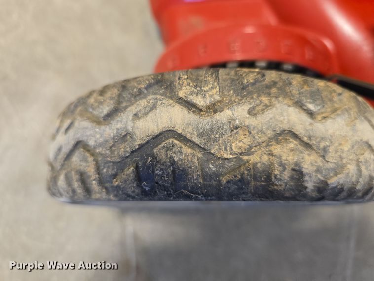 image for item EH8531 Lawn and garden equipment