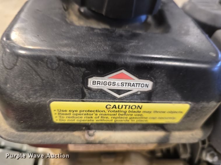 image for item EH8533 Lawn and garden equipment