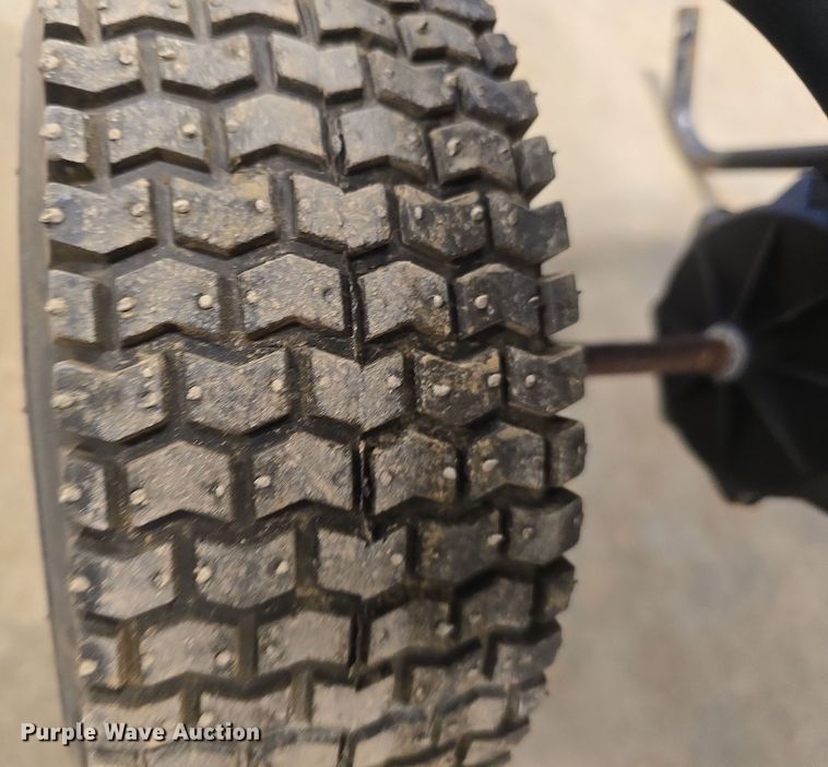 image for item EH8533 Lawn and garden equipment