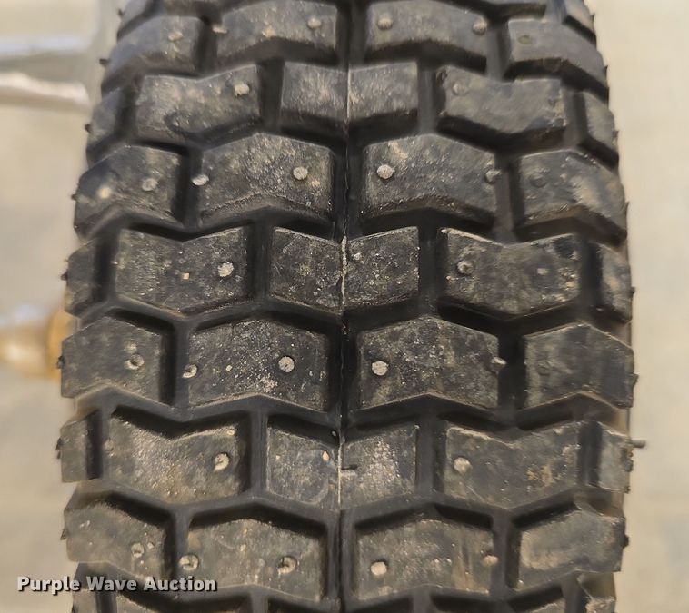 image for item EH8533 Lawn and garden equipment