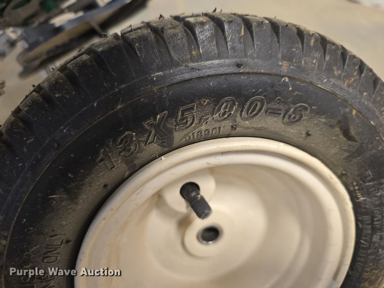 image for item EH8533 Lawn and garden equipment