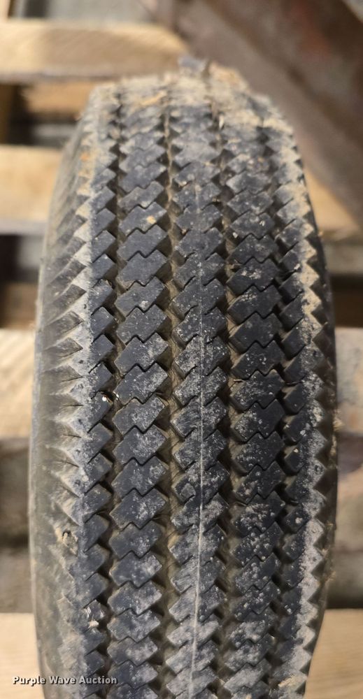 image for item EH8534 Gray TNT550 air lift