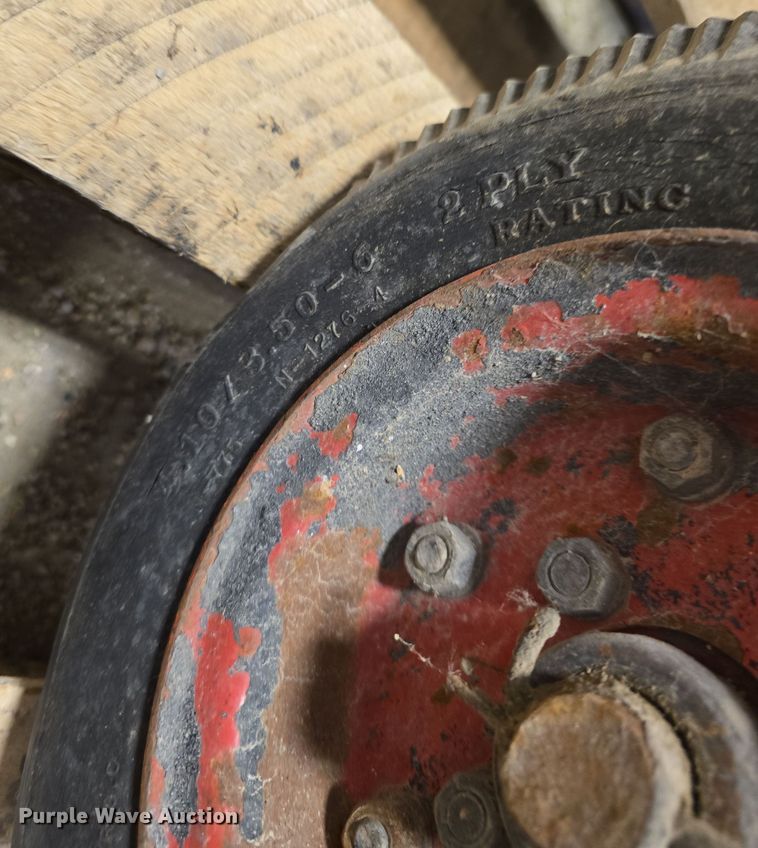 image for item EH8534 Gray TNT550 air lift