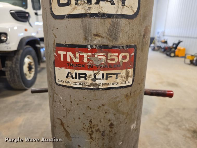 image for item EH8534 Gray TNT550 air lift