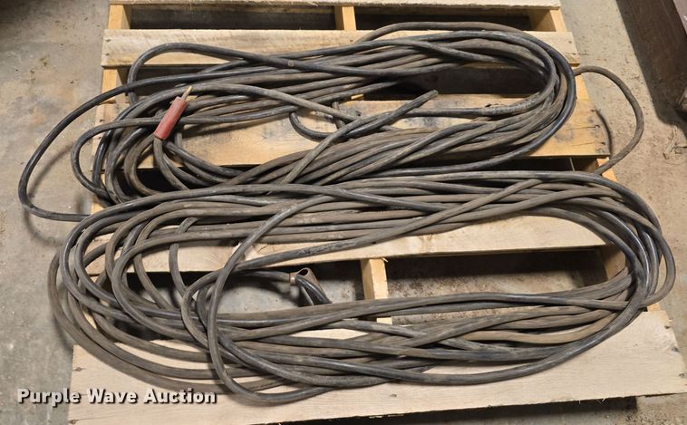 image for item EH8535 1982 Miller Dialarc 250 welder