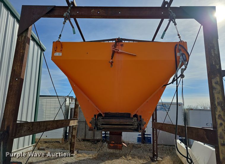 image for item EH8538 Monroe MV-168-84-56 spreader