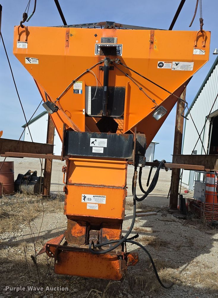 image for item EH8538 Monroe MV-168-84-56 spreader