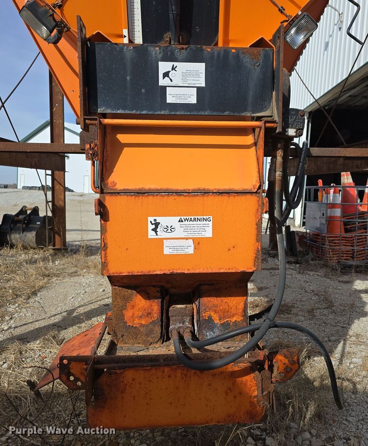 image for item EH8538 Monroe MV-168-84-56 spreader