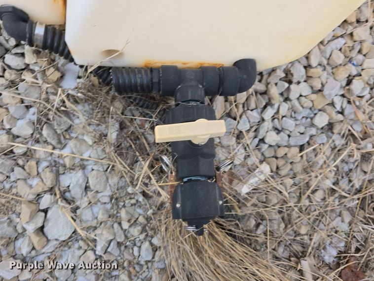 image for item EH8539 (2) poly tanks