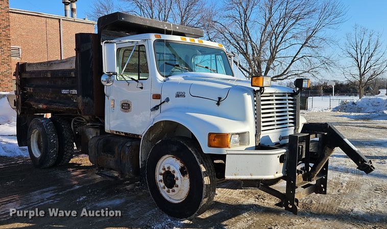 image for item EI8791 2000 International 4700 dump truck