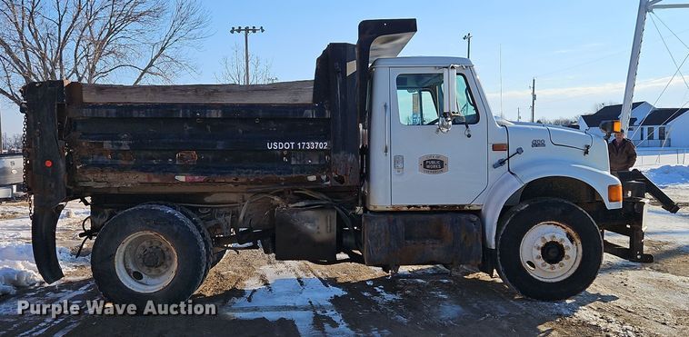 image for item EI8791 2000 International 4700 dump truck