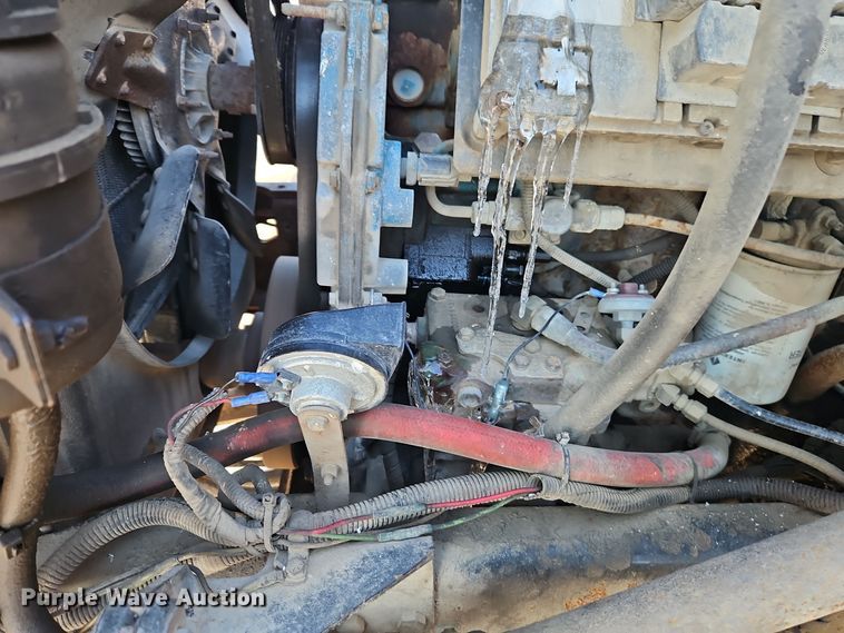 image for item EI8791 2000 International 4700 dump truck