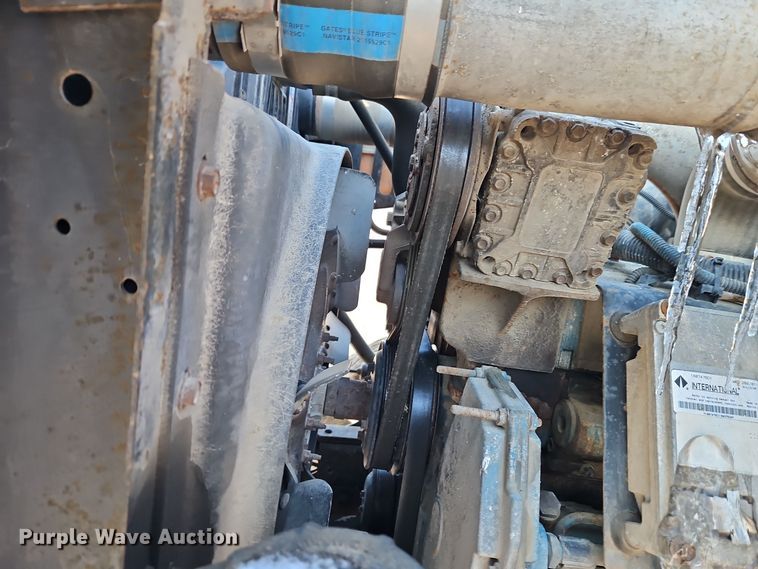 image for item EI8791 2000 International 4700 dump truck