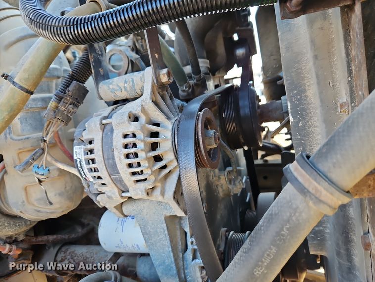 image for item EI8791 2000 International 4700 dump truck