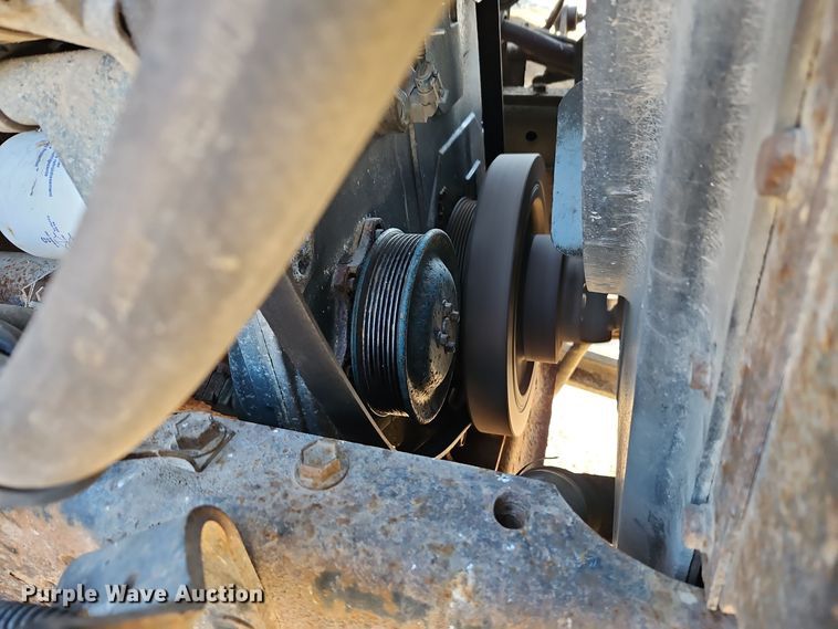 image for item EI8791 2000 International 4700 dump truck