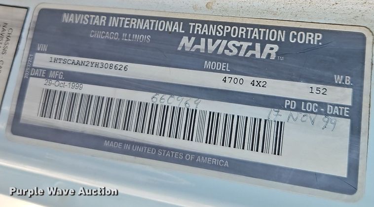 image for item EI8791 2000 International 4700 dump truck