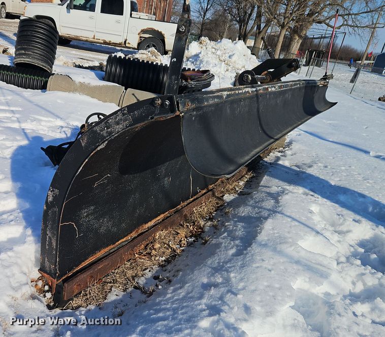 image for item EI8791 2000 International 4700 dump truck